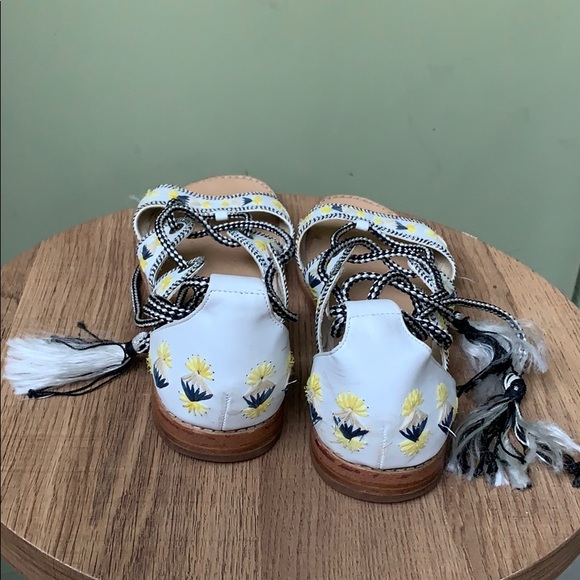 House of Harlow 1960 Gabrielle Sandals - Picture 3 of 5